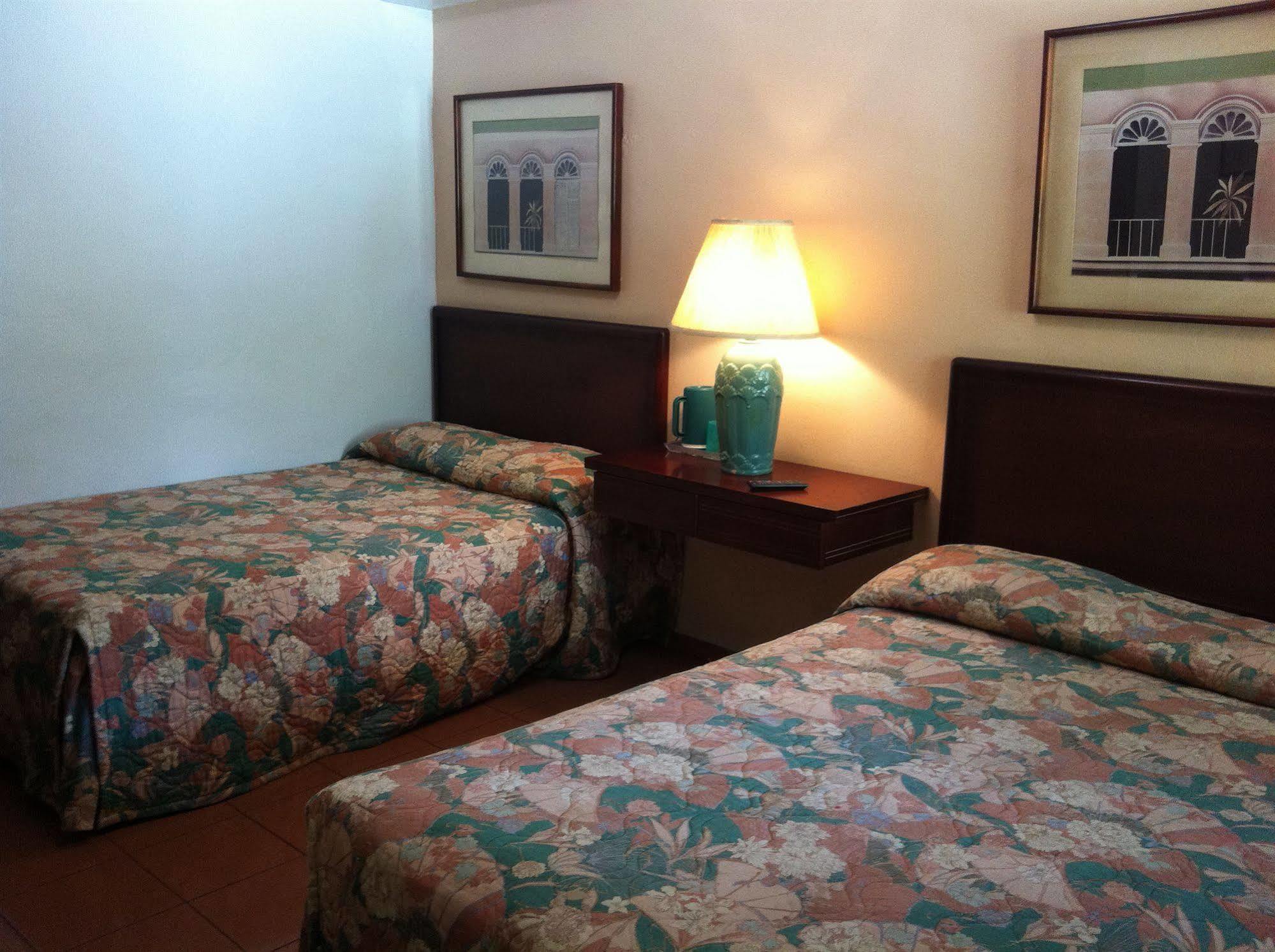 Hotel Iberia - סן חואן מראה חיצוני תמונה